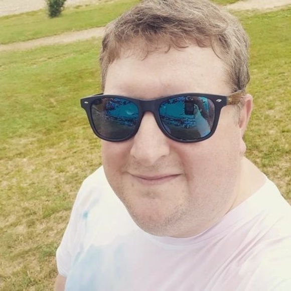 Meet your Posher, Paul - Picture 1 of 1